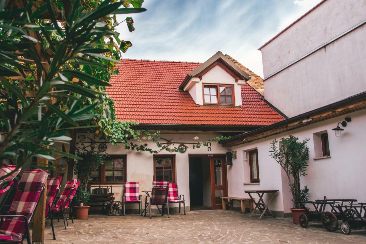 Apartman Alva 3 Mikulov Exterior photo